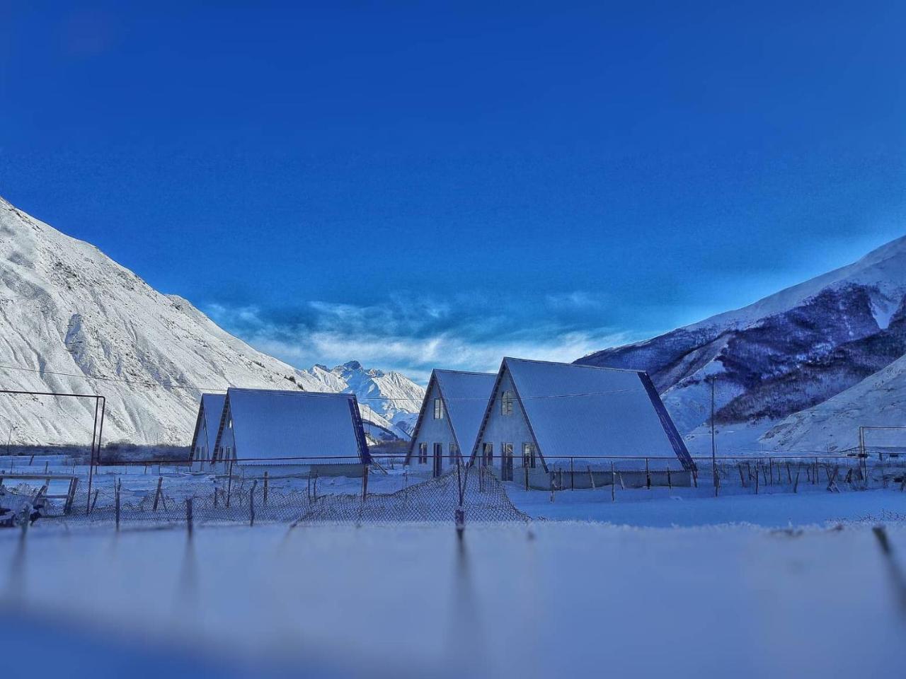 Hotel Twins Achkhoti Казбеги Экстерьер фото