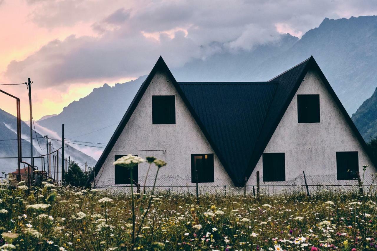 Hotel Twins Achkhoti Казбеги Экстерьер фото
